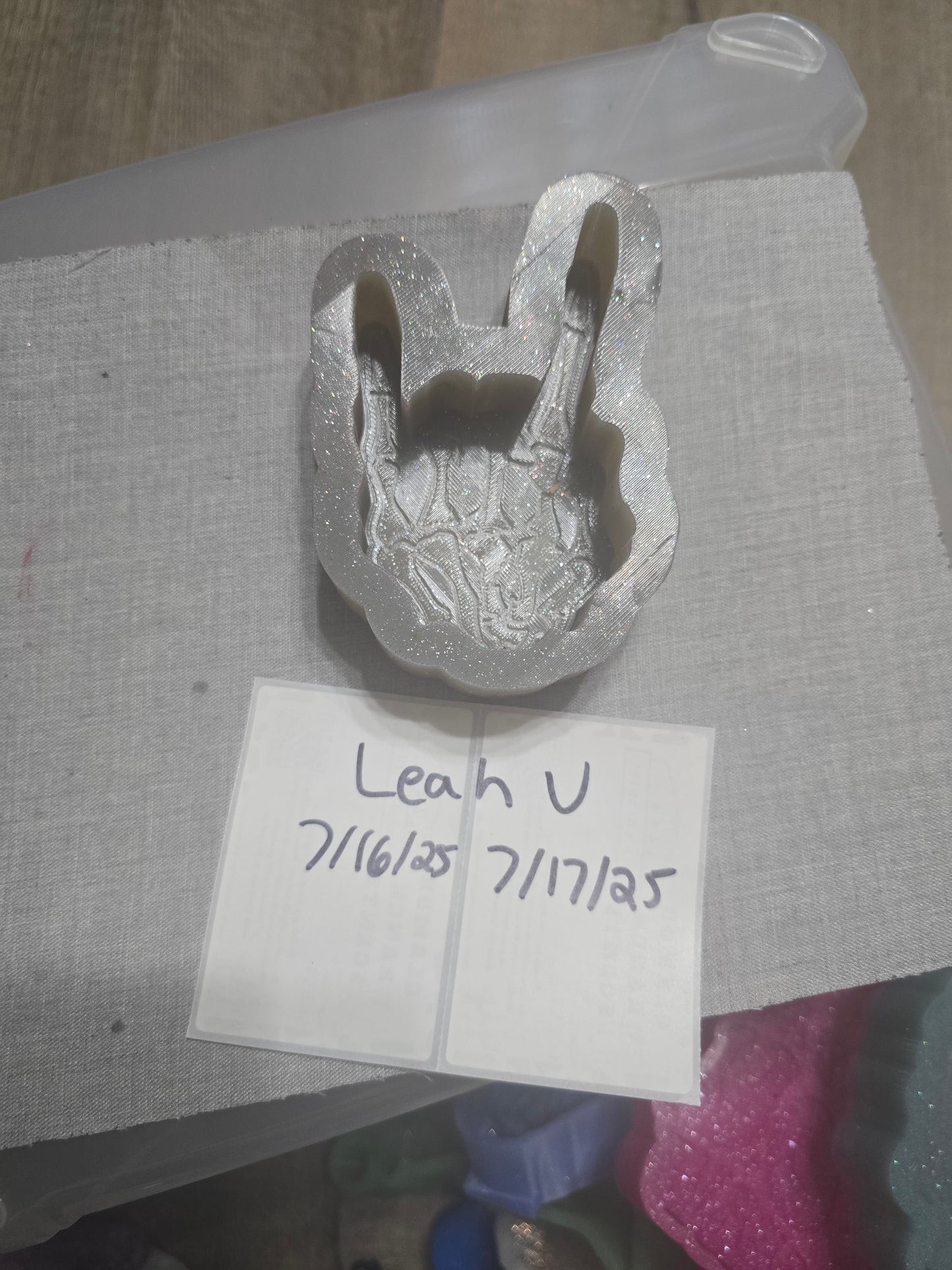Destash Skelly fingers
