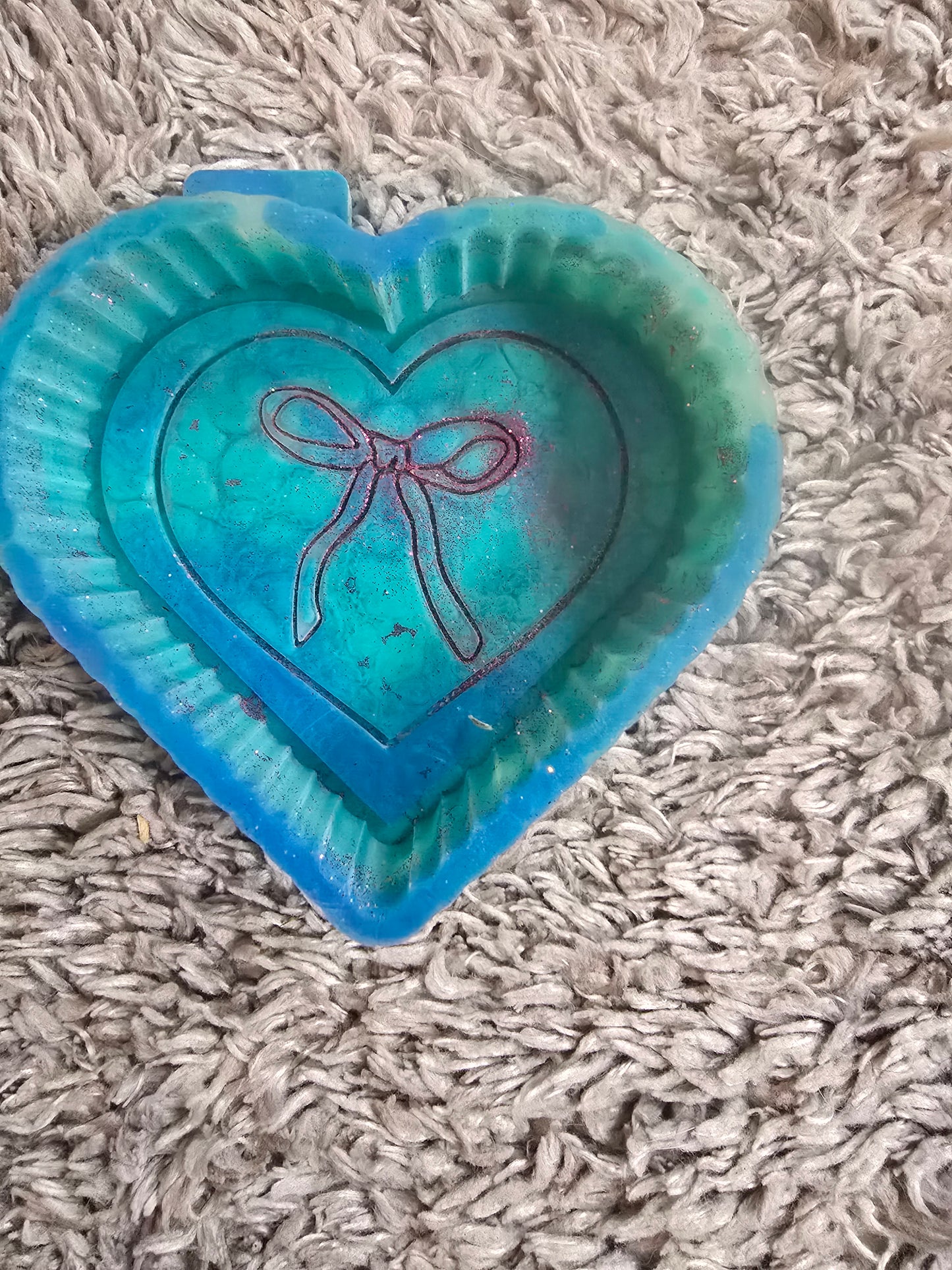 Destash- Heart w/ Bow- Lagniappe Momma