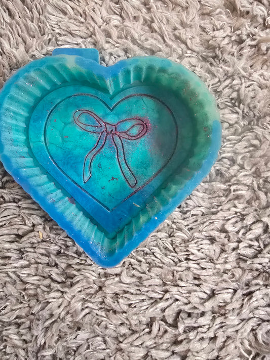 Destash- Heart w/ Bow- Lagniappe Momma