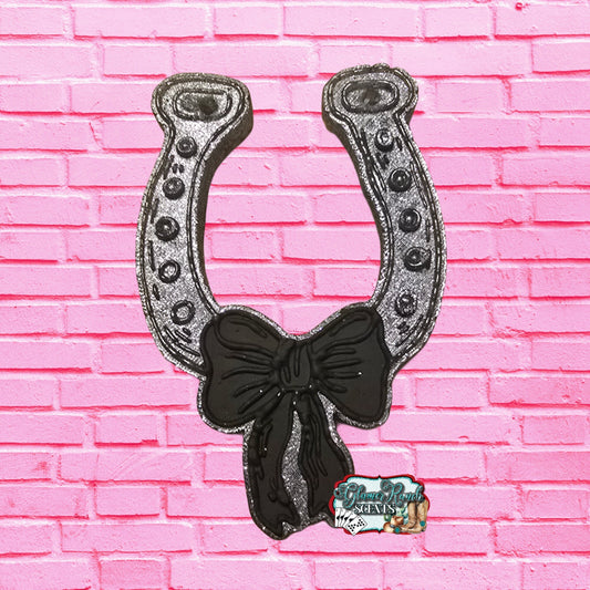 RTS- Horseshoe w/Bow- 5:00 Somewhere